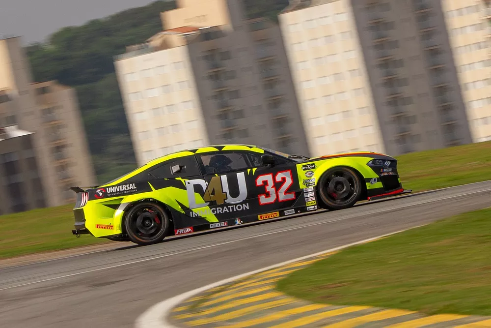 Carro dos irm&atilde;os Rafael e Leonardo Reis