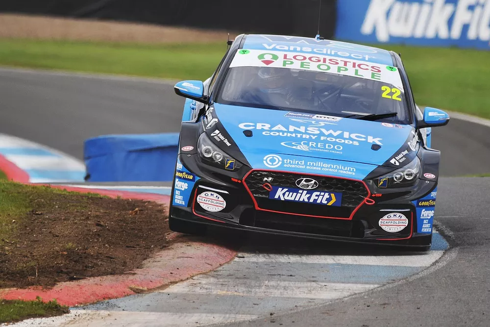 Chris Smiley Knockhill BTCC JEP