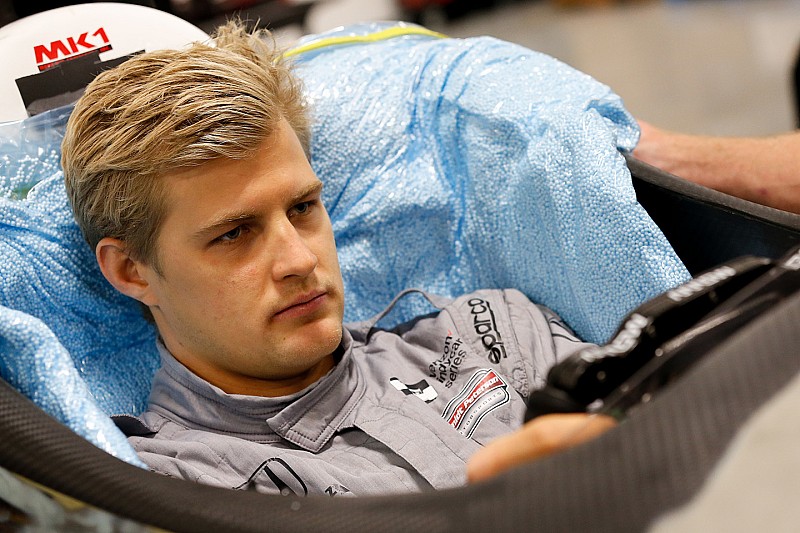 Photos - Marcus Ericsson moule son baquet IndyCar