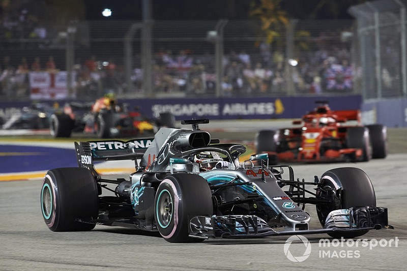 Retroscena Mercedes: il passo lento di Lewis nel primo stint era studiato