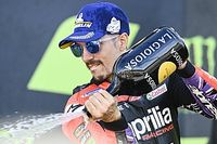 Vi&ntilde;ales quiere ser el primer piloto en ganar con tres f&aacute;bricas en MotoGP