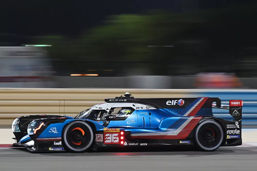 #36 Alpine Elf Team Alpine A480 - Gibson LMP1: Andr&eacute; Negr&atilde;o, Nicolas Lapierre, Matthieu Vaxiviere