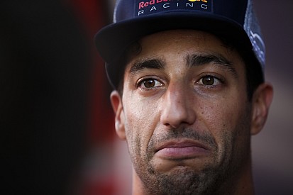Ricciardo bromea con la falta de noticias en las vacaciones de la F1