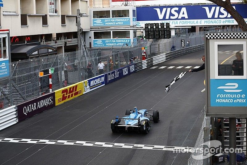 Ganador de la carrera S&eacute;bastien Buemi, Renault e.Dams