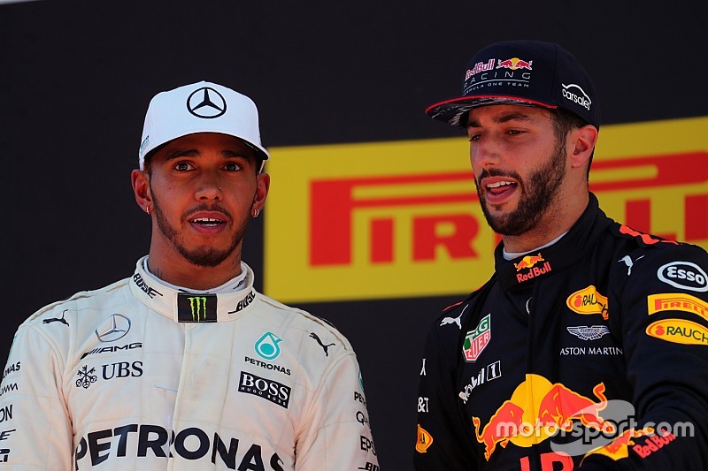 Premier podium pour un Ricciardo qui envie Hamilton et Vettel