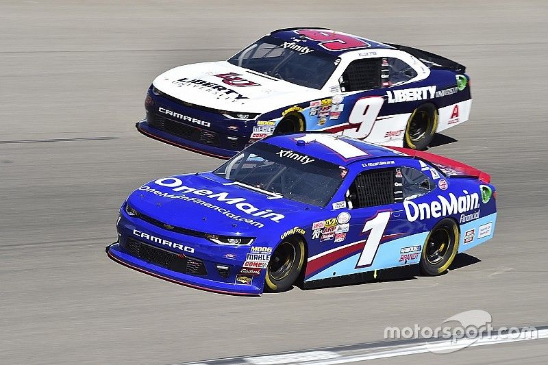 Elliott Sadler, JR Motorsports Chevrolet, William Byron, Hendrick Motorsports Chevrolet