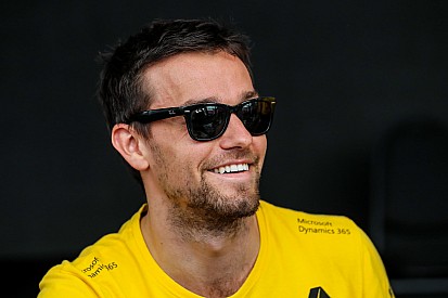 Renault se oferece para ajudar Palmer por vaga em 2018
