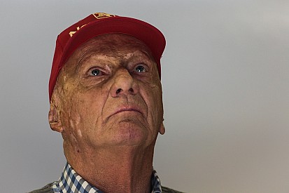 Лауда: Ferrari сьогодні попереду на пару десятих!