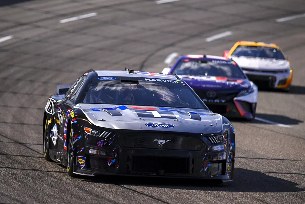 Kevin Harvick, Stewart Haas Racing, Mobil 1 Triple Action Formula Ford Mustang