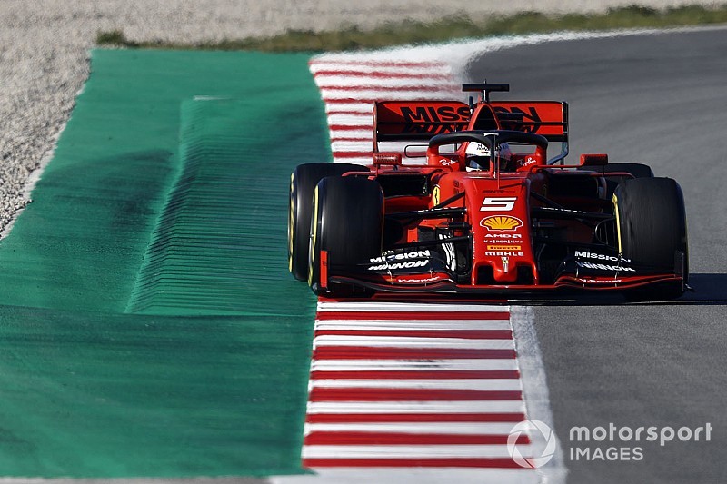 Vettel voor Bottas op ochtend laatste testdag, kalm begin voor Verstappen