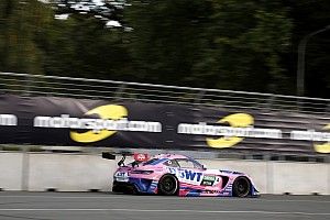 Siedem Mercedes&oacute;w w DTM