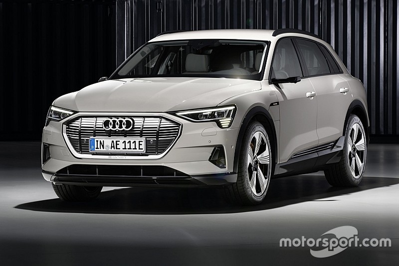 Audi отримала більше 10 000 попередніх замовлень на e-tron