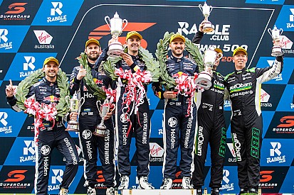 Sandown 500: Whincup/Dumbrell lead Triple Eight trifecta