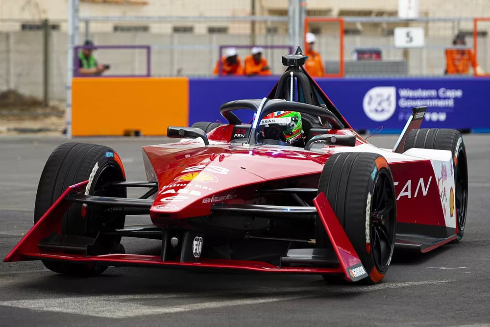 Sacha Fenestraz, Nissan Formula E Team, Nissan e-4ORCE 04