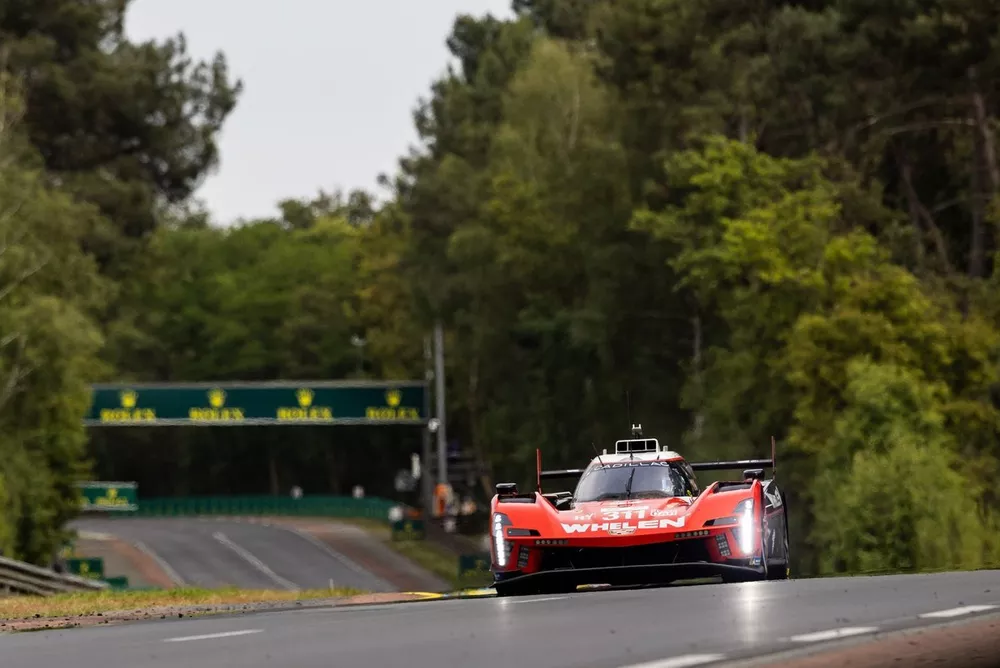 #311 Whelen Cadillac Racing Cadillac V-SeriesR: Pipo Derani, Jack Aitken, Felipe Drugovich