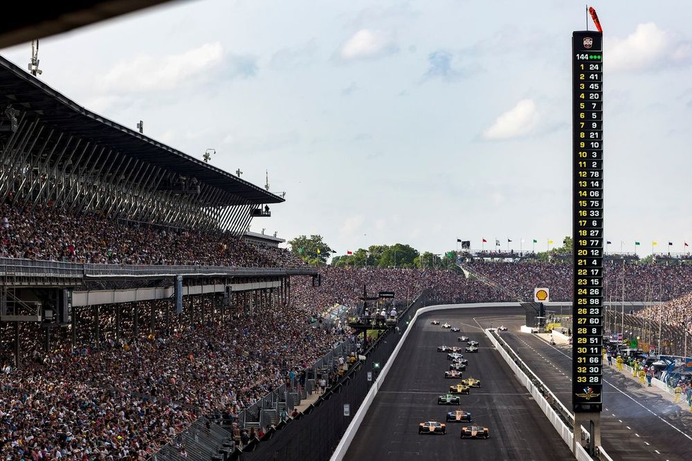 Alexander Rossi, Arrow McLaren Chevrolet, Patricio O'Ward, Arrow McLaren Chevrolet, Scott Dixon, Chip Ganassi Racing Honda