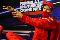 Vettel bromea: "Podr&iacute;amos hacer que Binotto se quede en casa"