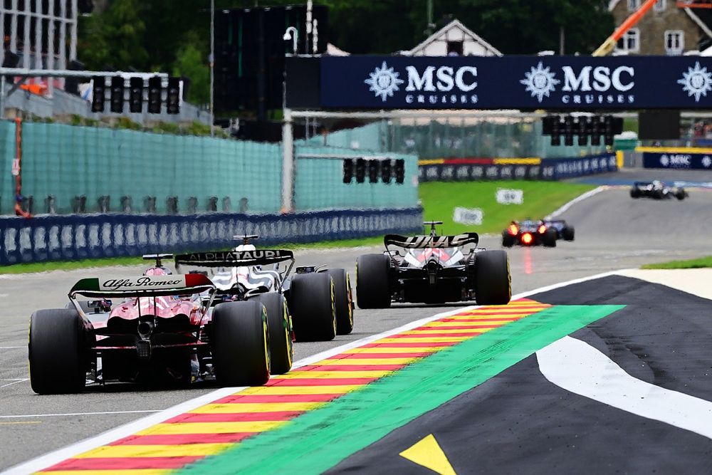 Kevin Magnussen, Haas VF-23, Daniel Ricciardo, AlphaTauri AT04, Valtteri Bottas, Alfa Romeo C43