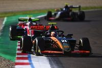 F3 Barcelona: Santiago Ramos logra podio en victoria de Ivan Domingues