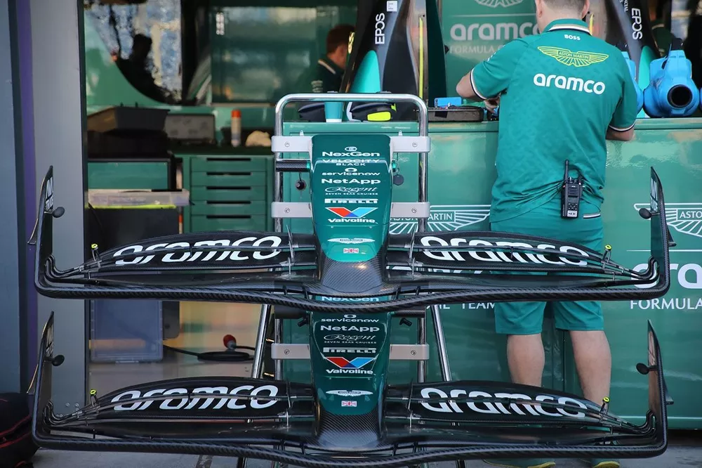 Aston Martin AMR24 alerones delanteros
