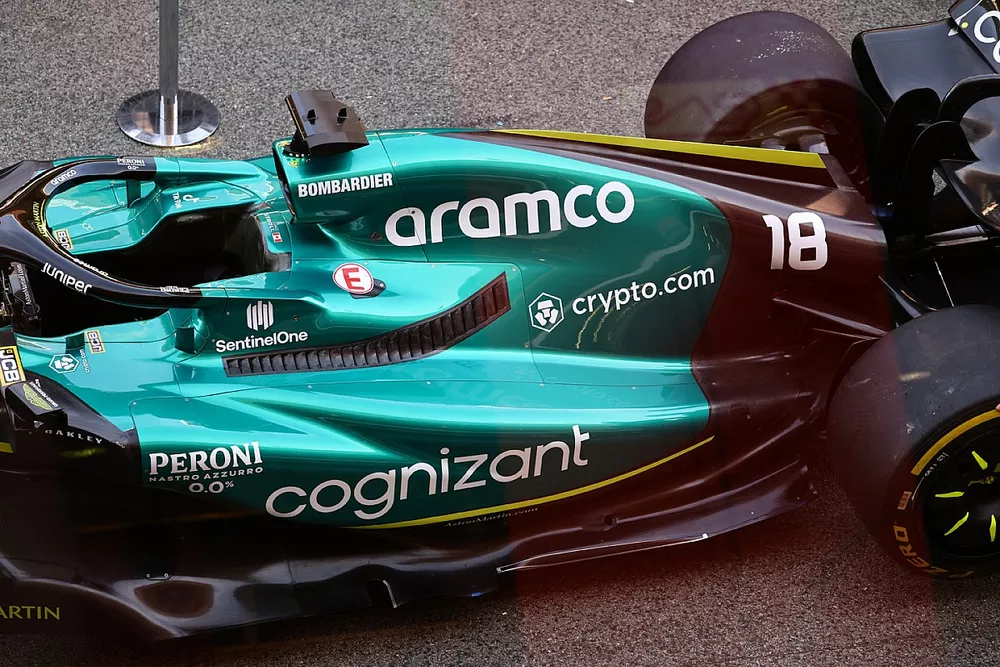 Aston Martin AMR22 bodywork detail