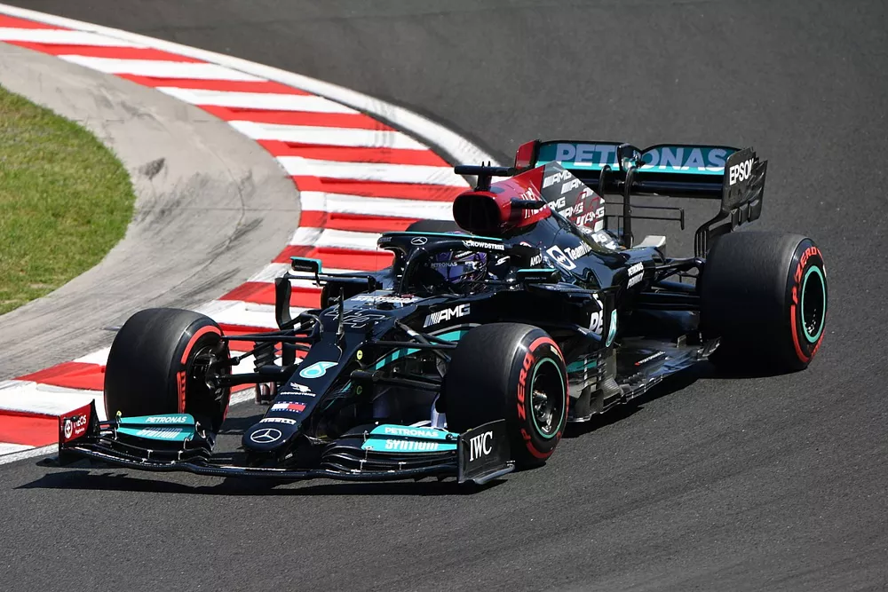 Lewis Hamilton, Mercedes W12