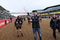 VÍDEO: Verstappen é vaiado por fãs em Silverstone; Red Bull comenta episódio