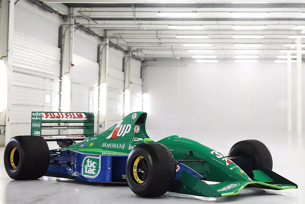 Jordan Ford 191 & メルセデスW02 ベネトンシューマッハー 美しき名車ジョーダン『191』を手に入れるチャンス到来。オークション