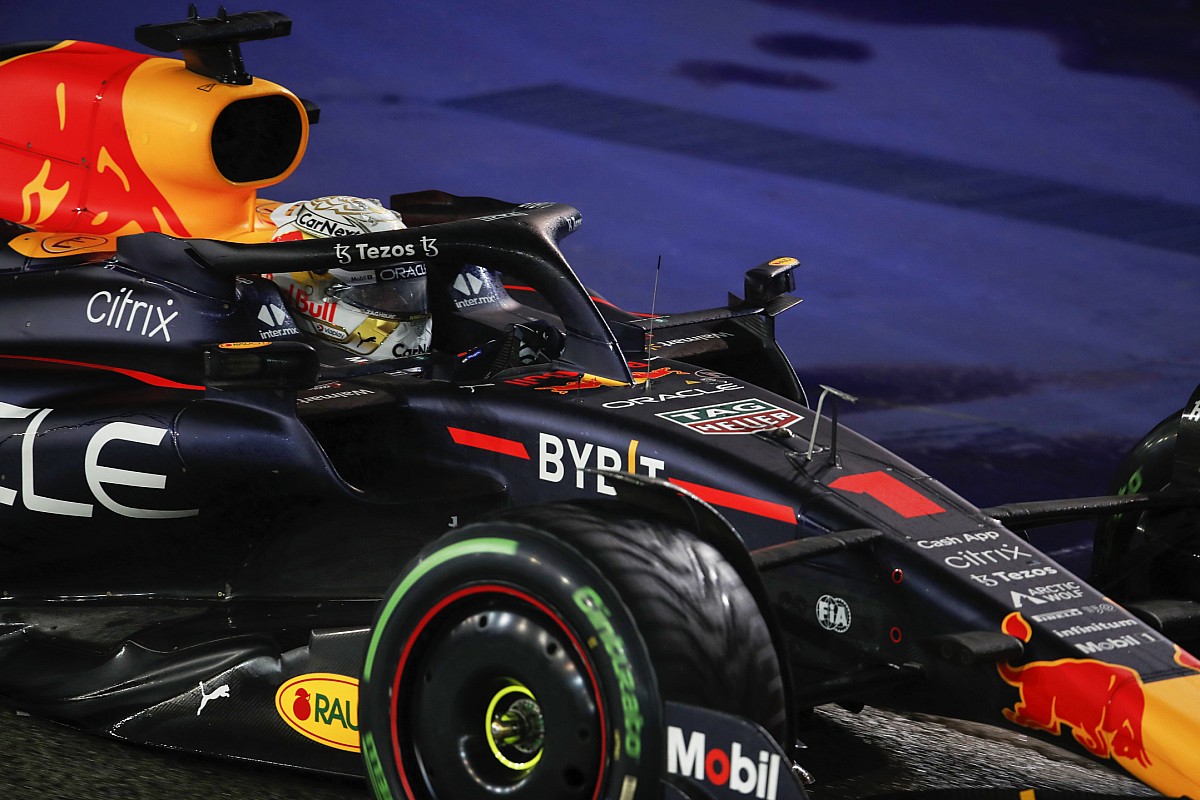 もうないよ!!レッドブルF1チームが使っていたクルー用と同じタイプ
