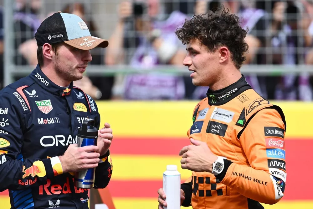 Max Verstappen, Red Bull Racing, 1st position, Lando Norris, McLaren F1 Team, 3rd position, chat in Parc Ferme 