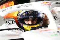 F1: Marko volta a elogiar Hadjar e faz comparação com Verstappen