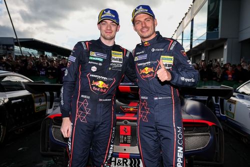 Como Verstappen escolhe pilotos de simuladores para entrar no automobilismo real