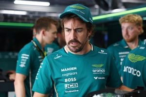 Alonso no hará la FP1 y es duda para el resto del GP de Hungría en Aston Martin