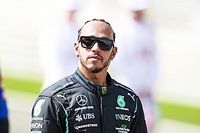 F1: Hamilton reestrutura equipe de gest&atilde;o ap&oacute;s sa&iacute;da de bra&ccedil;o direito 