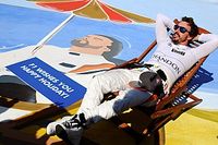 Alonso se rob&oacute; la atenci&oacute;n de la carrera en Hungr&iacute;a