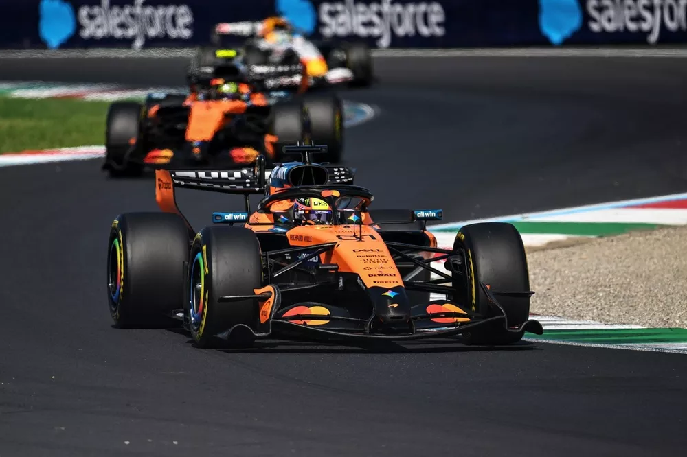 Oscar Piastri, McLaren, Lando Norris, McLaren