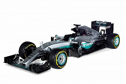 Mercedes zeigt den F1 W07 für die Formel 1 2016