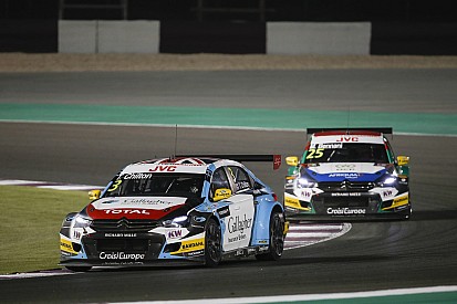 Qatar WTCC: Chilton wins as Bjork closes on title