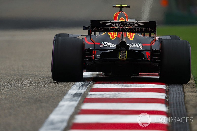 F1, Aston Martin'i Ferrari'nin ayrılma tehdidine karşı kullanabilir