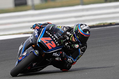 Bagnaia si accende al momento giusto e fa una grande pole a Silverstone! Oliveira solo 23°
