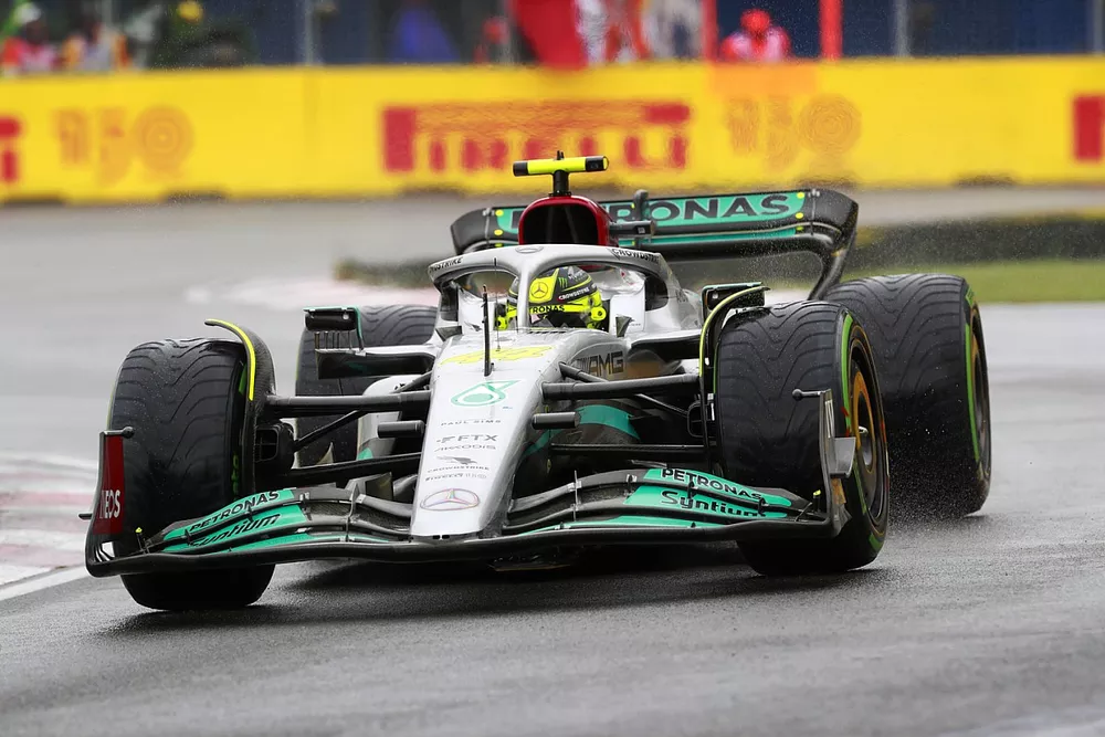 Lewis Hamilton, Mercedes W13