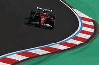 Vídeos: las vueltas de Hamilton y Verstappen para una mini-pole en milésimas