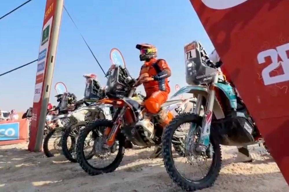 Salida en masa en el Rally Dakar 2025