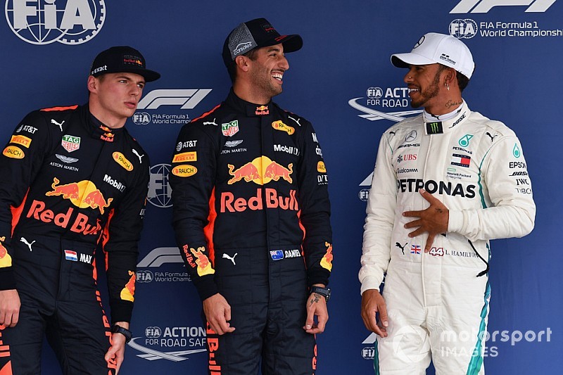 Hamilton gioca in difesa: