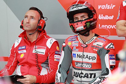 Lorenzo: "Es casi imposible que corra en Phillip Island"