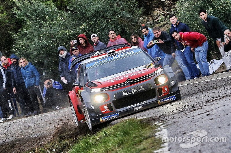 Loeb tira de manual y se lleva la victoria en España