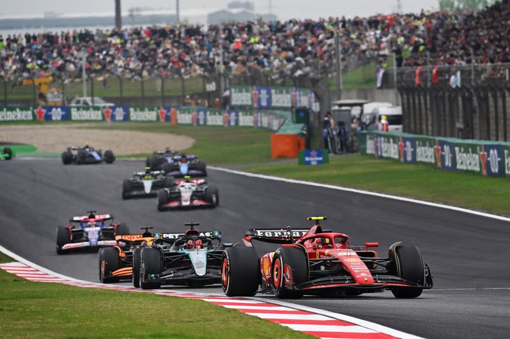 Carlos Sainz, Ferrari SF-24, George Russell, Mercedes F1 W15, Oscar Piastri, McLaren MCL38