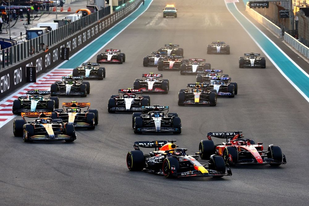 Salida del GP de Abu Dhabi 2023