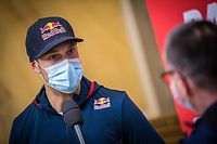 Mikkelsen jedzie pierwszy