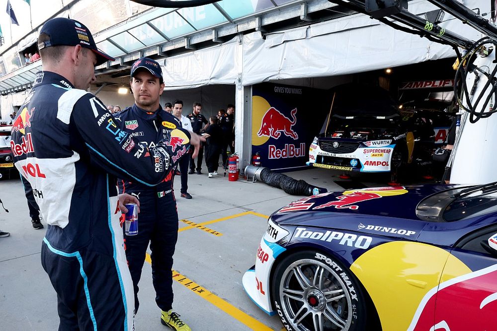 Sergio P&eacute;rez, Red Bull Racing, a bordo del Broc Feeney, Triple Eight Race Engineering, Holden Commodore ZB 